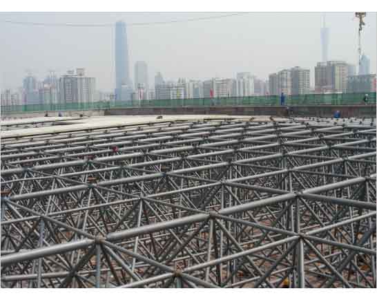 沙河新建铁路干线广州调度网架工程
